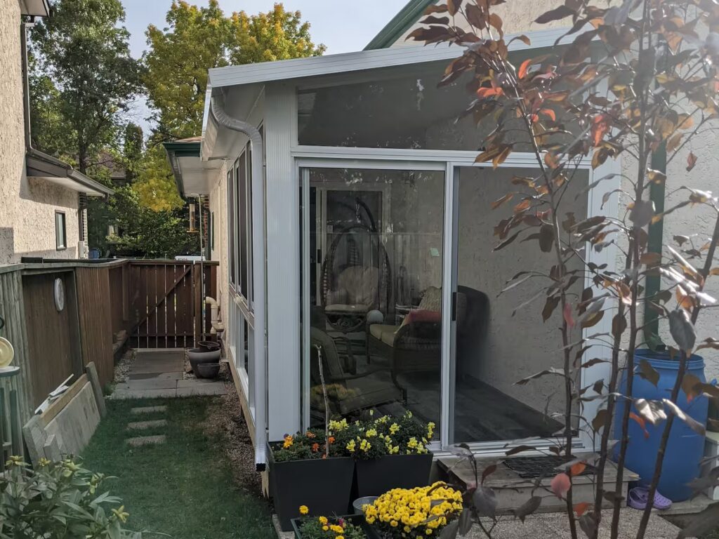 white studio sunroom by sunco in Charleswood, Winnipeg